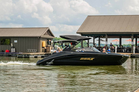 Катер Yamaha 255XD